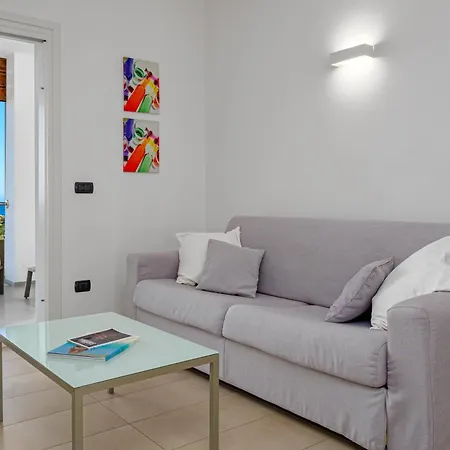 Marconi 8 Apart-hotel Golfo Aranci
